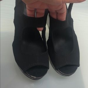 Super Comfy Wedges by Simply Vera Wang, 9m